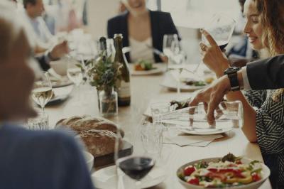 Master the Art of Successful Business Dinners